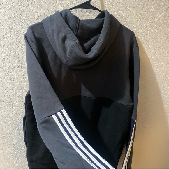 Women SMALL Adidas hoodie - Picture 3 of 5